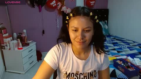 sonialatin69 online show from 17, 2, 2025