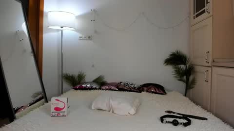 Snapshot of sonya_baby chatting on 12, 3, 2025 SONIA online show from 12, 3, 2025