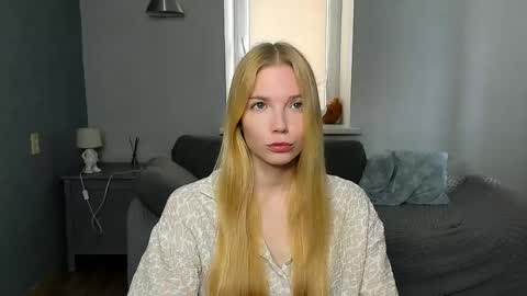 Snapshot of sonyalaviola chatting on 25, 4, 2026 Sofia online show from 25, 4, 2026