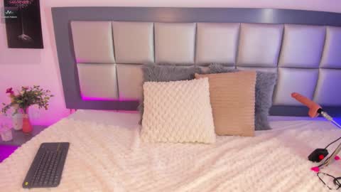 Snapshot of sophi_leone_ chatting on 27, 2, 2026 sophi Leone online show from 27, 2, 2026