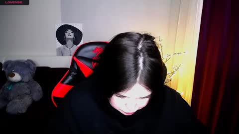 sophia__olsen online show from 20, 2, 2025