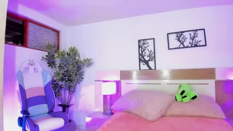 sophia_duarte_ online show from 25, 5, 2026