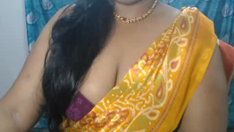 Snapshot of sophia_indian chatting on 7, 7, 2026 Sophia Tamil online show from 7, 7, 2026