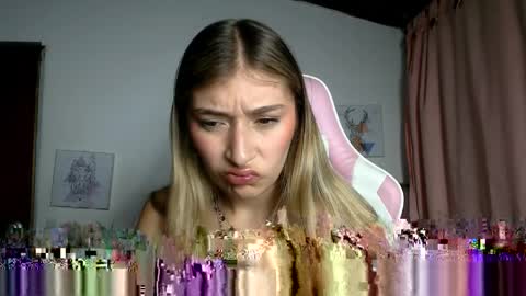 SophiaLee online show from 28, 4, 2026