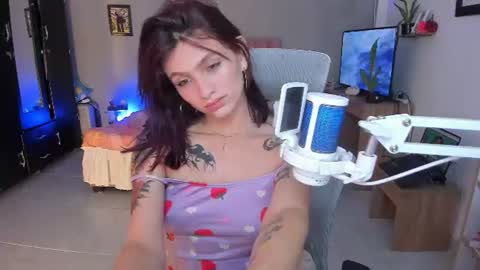 Snapshot of sophie_dolly_ chatting on 29, 7, 2026 sophie doll online show from 29, 7, 2026