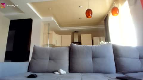 Sonya  online show from 7, 3, 2026