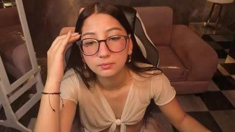 sophie_jones_b online show from 20, 3, 2026