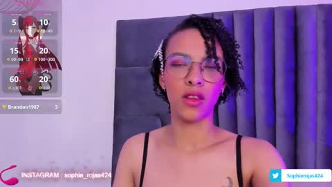 Snapshot of sophie_rojas chatting on 18, 9, 2025 sophie_rojas online show from 18, 9, 2025
