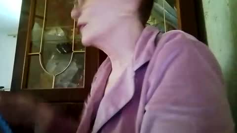 SophieBurnsX online show from 5, 6, 2026