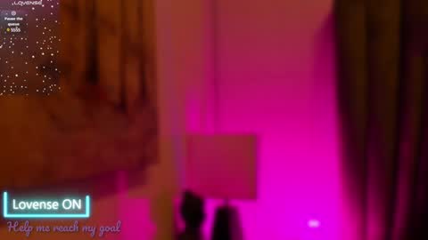 Snapshot of sophiee_smith chatting on 8, 1, 2025 Sophie online show from 8, 1, 2025