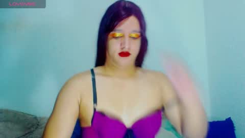 sophiehillsxo online show from 13, 5, 2026