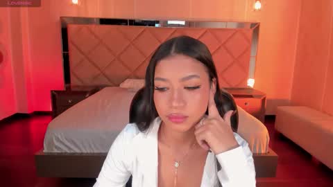 Snapshot of sophiehouston_ chatting on 3, 3, 2026 Sophie Houston online show from 3, 3, 2026