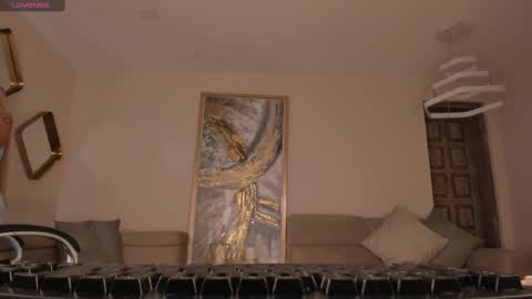 Sophie  Palmer online show from 8, 3, 2025