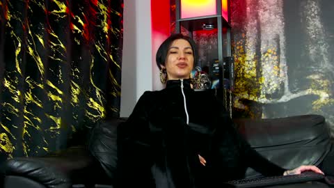 Snapshot of sophiepriestess chatting on 15, 12, 2024 SophiePriestess online show from 15, 12, 2024