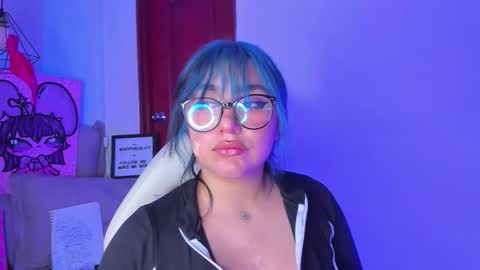 Snapshot of sophievv chatting on 5, 2, 2026 Sophie online show from 5, 2, 2026