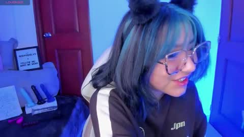 Snapshot of sophievv chatting on 9, 2, 2026 Sophie online show from 9, 2, 2026