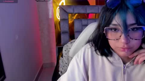 Snapshot of sophievv chatting on 24, 2, 2026 Sophie online show from 24, 2, 2026