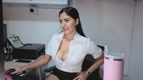 Sophiee online show from 12, 4, 2026
