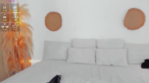 Snapshot of sophiie_parker chatting on 28, 10, 2025 Sophie online show from 28, 10, 2025