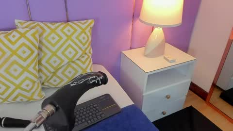 Sophy online show from 8, 4, 2026