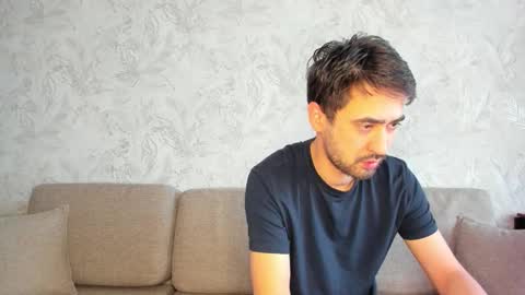 sophywhisper online show from 14, 1, 2026