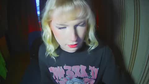Snapshot of soska_albinosk chatting on 17, 2, 2026 soska_albinosk online show from 17, 2, 2026