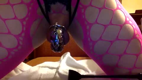 Snapshot of soundingslutslave chatting on 4, 12, 2024 soundingslutslave online show from 4, 12, 2024