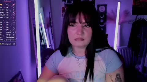 Snapshot of sour_cherry_ chatting on 19, 7, 2026 Jennie online show from 19, 7, 2026