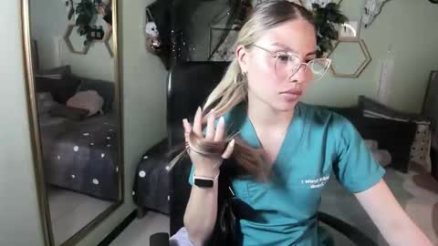 Marce  online show from 9, 3, 2026