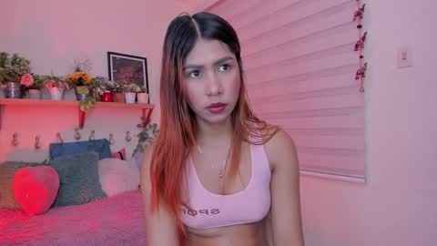 Sarah Valentina online show from 10, 2, 2025