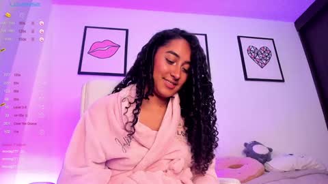 Snapshot of soyjuliana19 chatting on 4, 2, 2025 Juliana online show from 4, 2, 2025