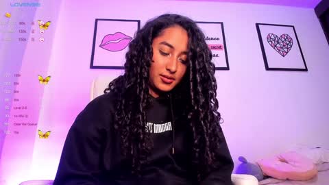 Snapshot of soyjuliana19 chatting on 4, 2, 2025 Juliana online show from 4, 2, 2025