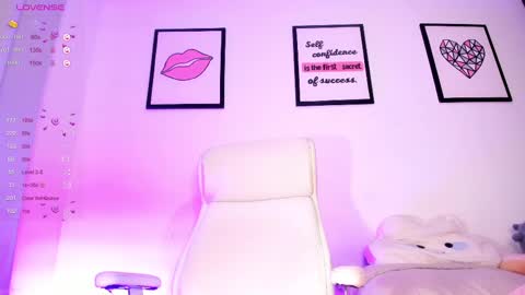 Snapshot of soyjuliana19 chatting on 5, 3, 2025 Juliana online show from 5, 3, 2025