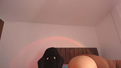   online show from 7, 5, 2026