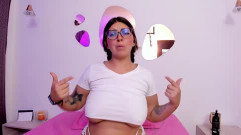 Sami Diaz   online show from 3, 2, 2025