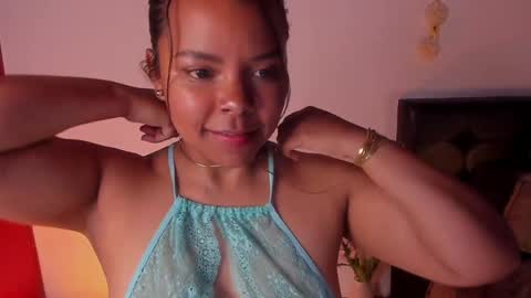 Snapshot of soytucolor chatting on 5, 1, 2025 Paula add me on snap online show from 5, 1, 2025