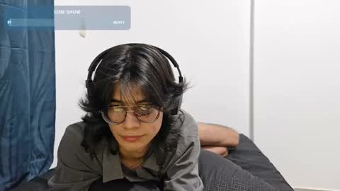 Snapshot of spaiseebuhnaanuh chatting on 4, 3, 2025 Roger online show from 4, 3, 2025