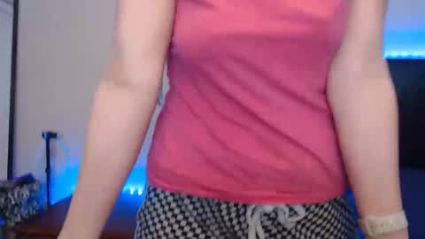 Snapshot of sparkle_pinuppp chatting on 31, 5, 2026 Tip 1 token Follow me on instagram Sparkle pinuppp online show from 31, 5, 2026