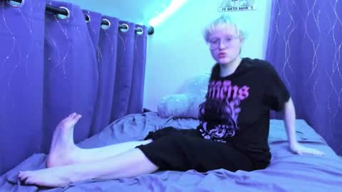 Snapshot of sparkling_water_hate_club chatting on 14, 11, 2025 Atticus Pendragon online show from 14, 11, 2025