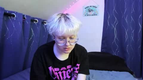 Snapshot of sparkling_water_hate_club chatting on 17, 11, 2025 Atticus Pendragon online show from 17, 11, 2025