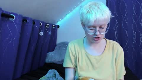 Snapshot of sparkling_water_hate_club chatting on 30, 11, 2025 Atticus Pendragon online show from 30, 11, 2025