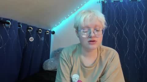 Snapshot of sparkling_water_hate_club chatting on 2, 12, 2025 Atticus Pendragon online show from 2, 12, 2025