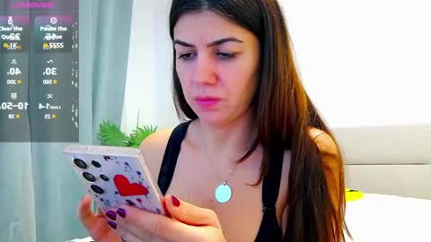 sparkly_eve online show from 8, 1, 2025