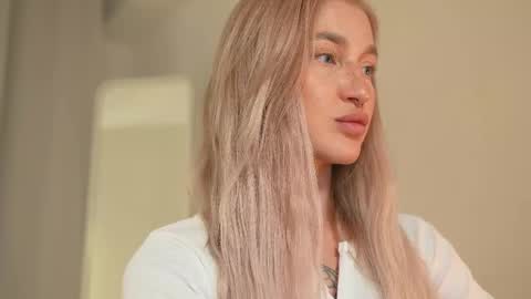 Snapshot of sparks__daisy chatting on 16, 2, 2025 DAISY online show from 16, 2, 2025