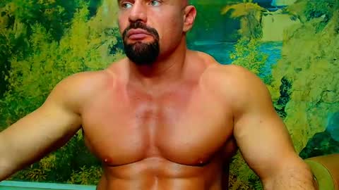 Snapshot of spartacusdom chatting on 1, 1, 2025 spartacusdom online show from 1, 1, 2025