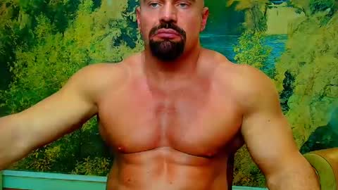 Snapshot of spartacusdom chatting on 8, 1, 2025 spartacusdom online show from 8, 1, 2025