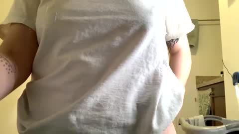 Snapshot of spencermacalino chatting on 4, 1, 2025 Spencer Macalino online show from 4, 1, 2025