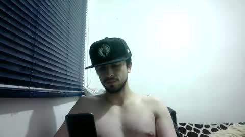 Snapshot of sperm_donor94 chatting on 9, 9, 2025 sperm_donor94 online show from 9, 9, 2025