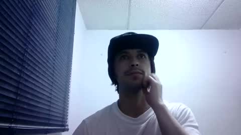 Snapshot of sperm_donor94 chatting on 5, 4, 2026 sperm_donor94 online show from 5, 4, 2026