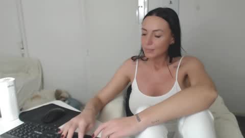 Snapshot of spicemint chatting on 23, 1, 2025 Carla online show from 23, 1, 2025